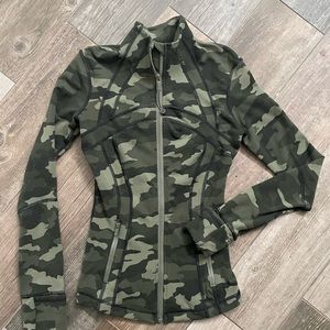 Lululemon Define jacket camo